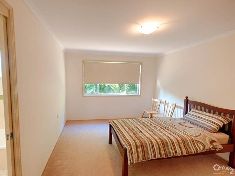 2/17 Radiata Drive, Maroochydore QLD 4558
