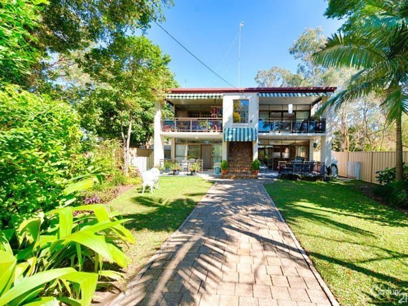 2/123 Duporth Avenue, Maroochydore QLD 4558