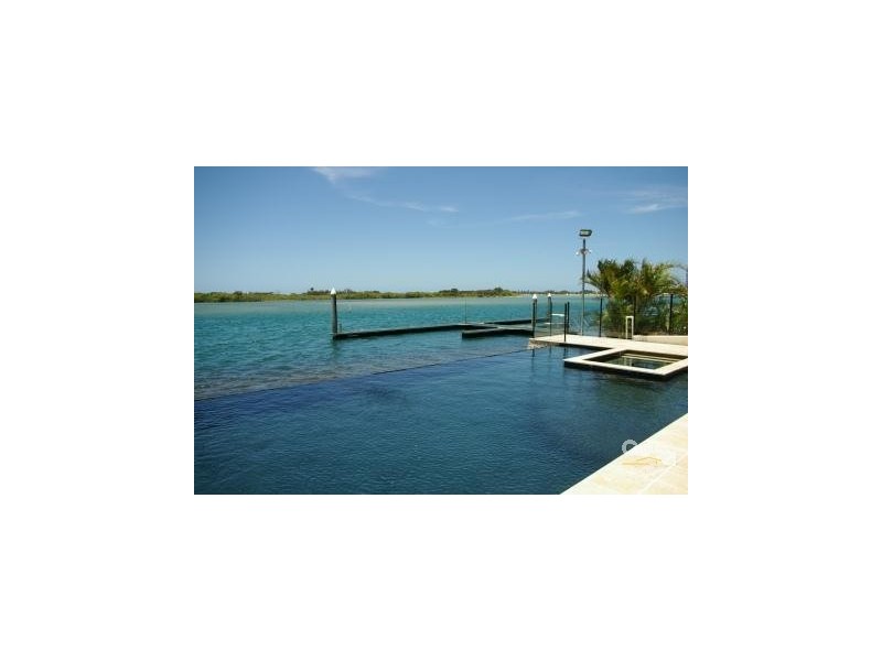 8D/120  Duporth Avenue, Maroochydore QLD 4558