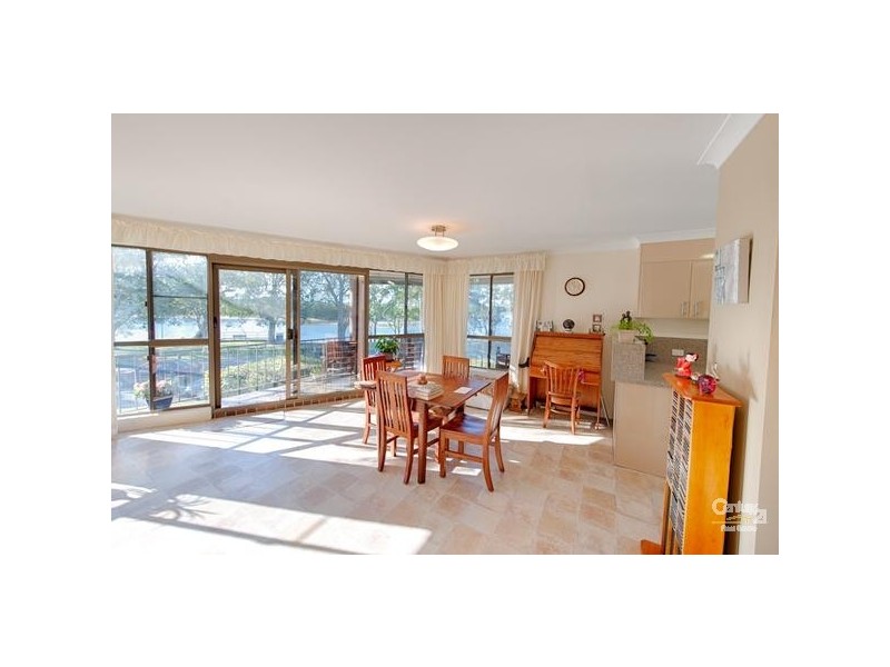 39 Bradman Avenue, Maroochydore QLD 4558