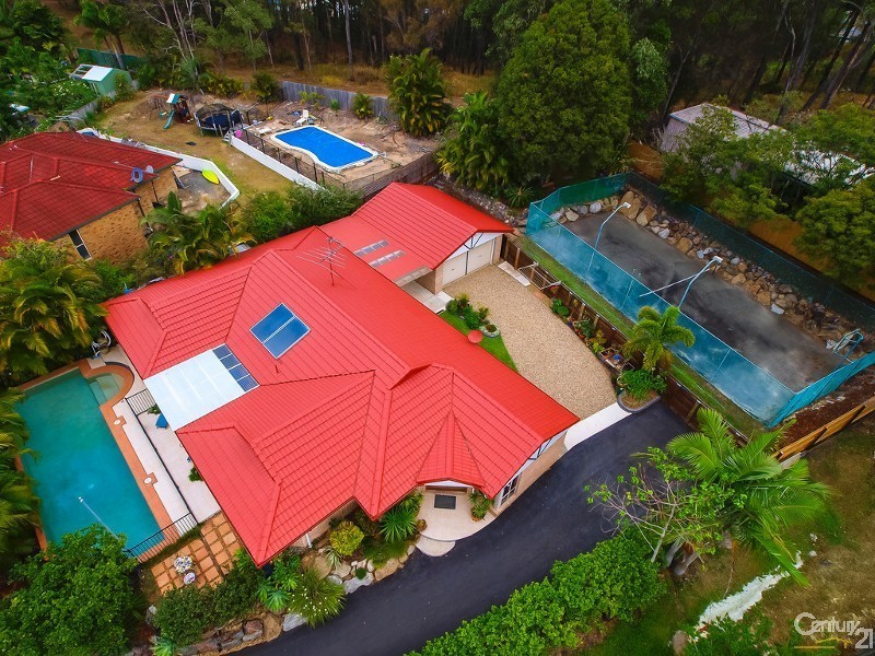 8 Curtis Court, Little Mountain QLD 4551