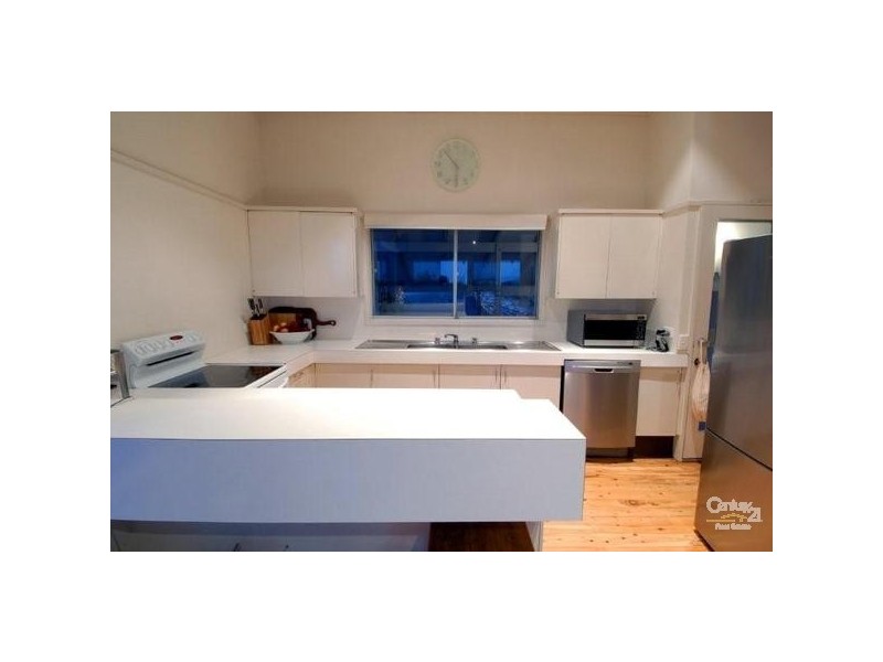 50 Tantula Road East, Alexandra Headland QLD 4572