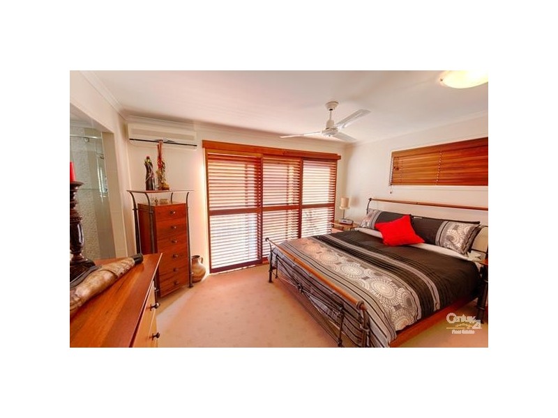 4 Kalinda Avenue, Mooloolaba QLD 4557