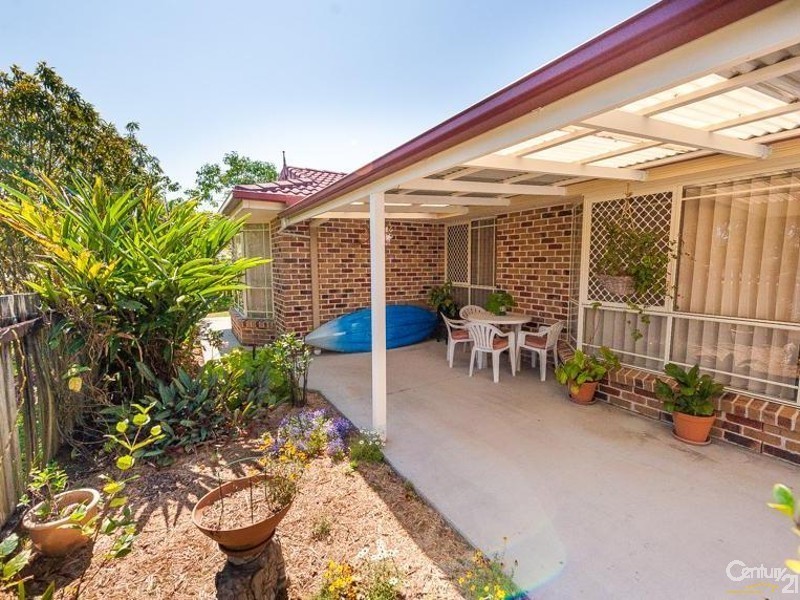 32 Village Way, Little Mountain QLD 4551