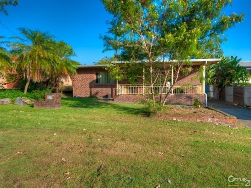 7 Poinciana Avenue, Mooloolaba QLD 4557