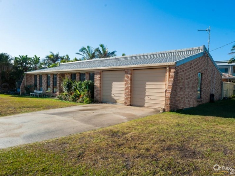 18 Oceanic Drive, Warana QLD 4575