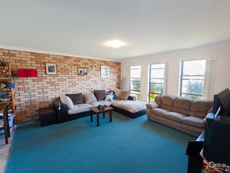 18 Oceanic Drive, Warana QLD 4575