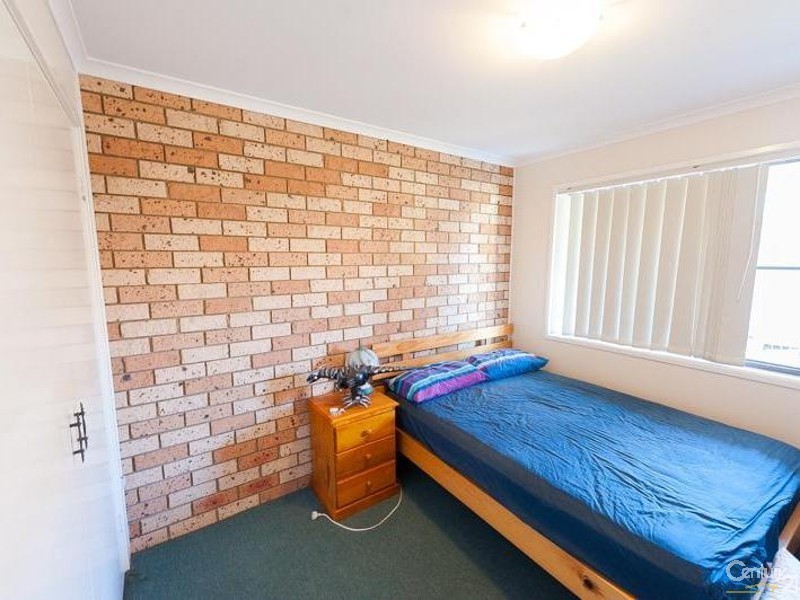 18 Oceanic Drive, Warana QLD 4575