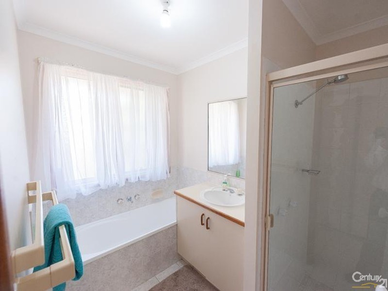 28 Harrier Street, Aroona QLD 4551