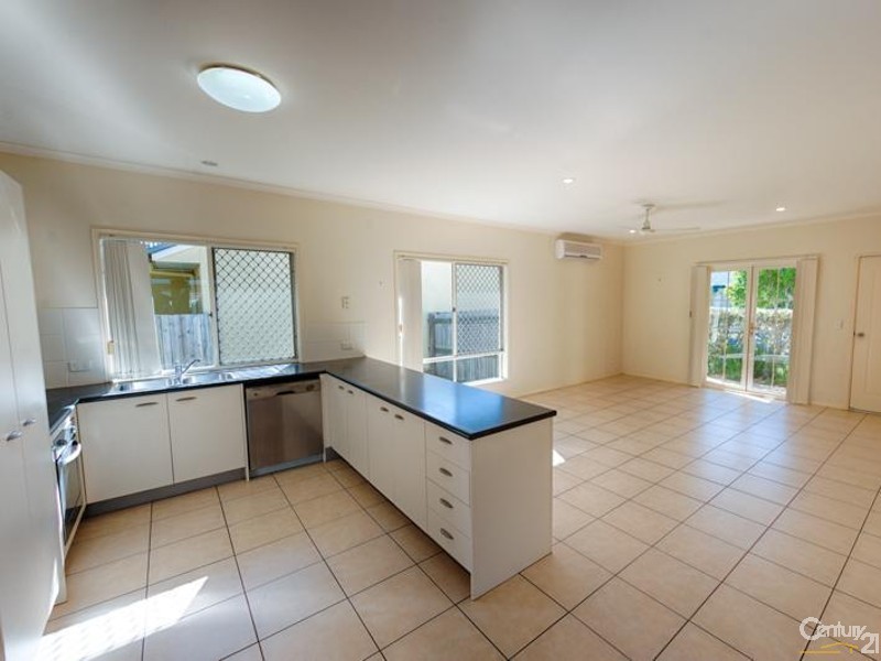 3 Irving Place, Sippy Downs QLD 4556