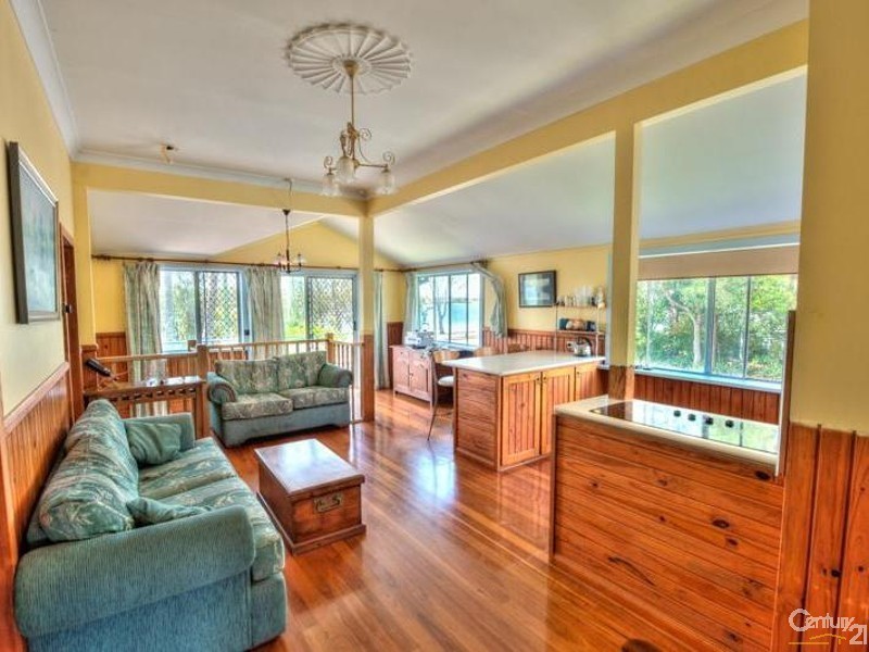 147 Bradman Avenue, Maroochydore QLD 4558