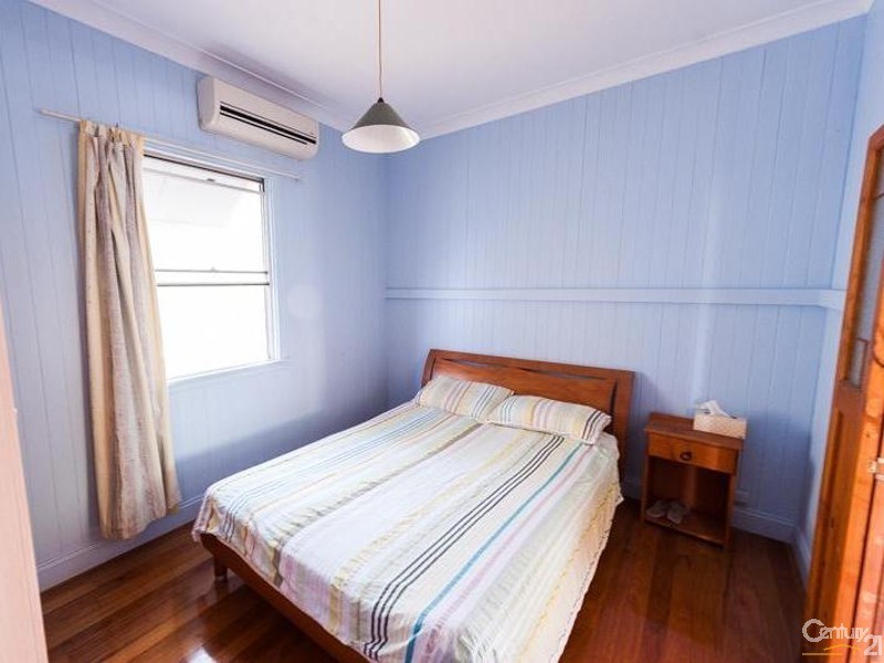 147 Bradman Avenue, Maroochydore QLD 4558