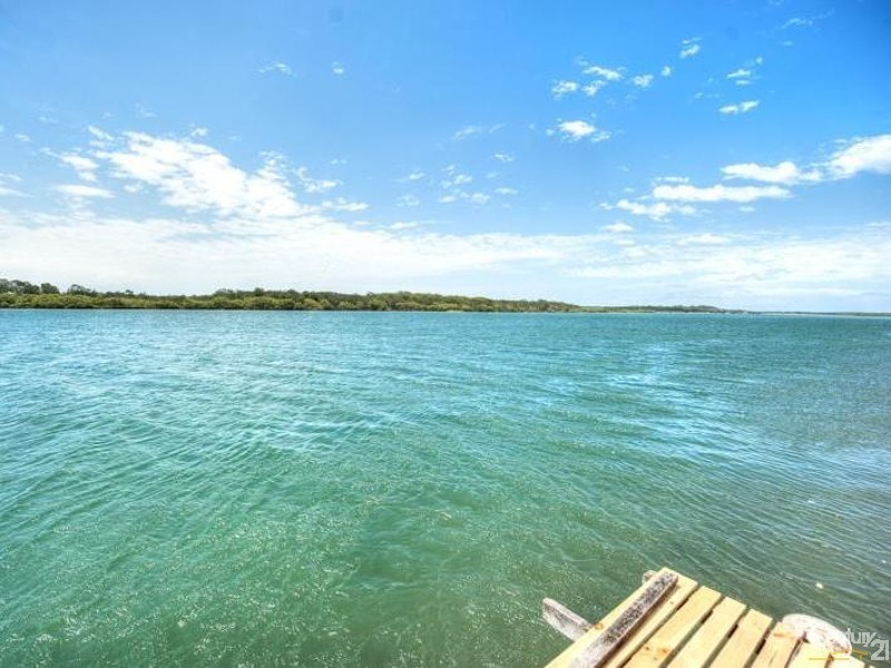 147 Bradman Avenue, Maroochydore QLD 4558