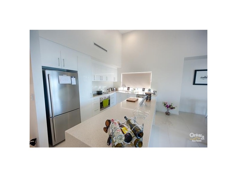 299 Bradman Avenue, Maroochydore QLD 4558