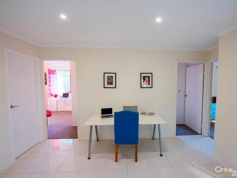 52 Balyarta Crescent, Mooloolaba QLD 4557