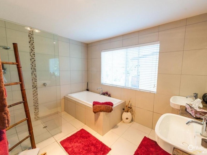 8 Pindari Street, Maroochydore QLD 4558