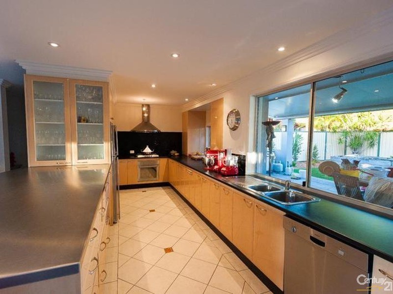 23 Buna Street, Maroochydore QLD 4558