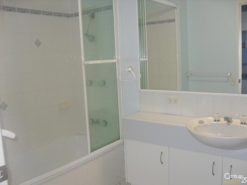 12/140 Duporth Avenue, Maroochydore QLD 4558