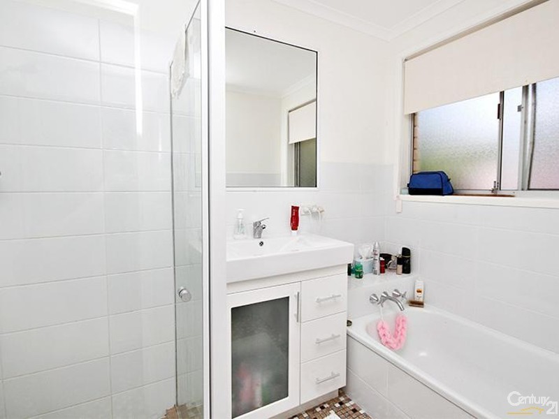 85 Oceanic Drive, Warana QLD 4575