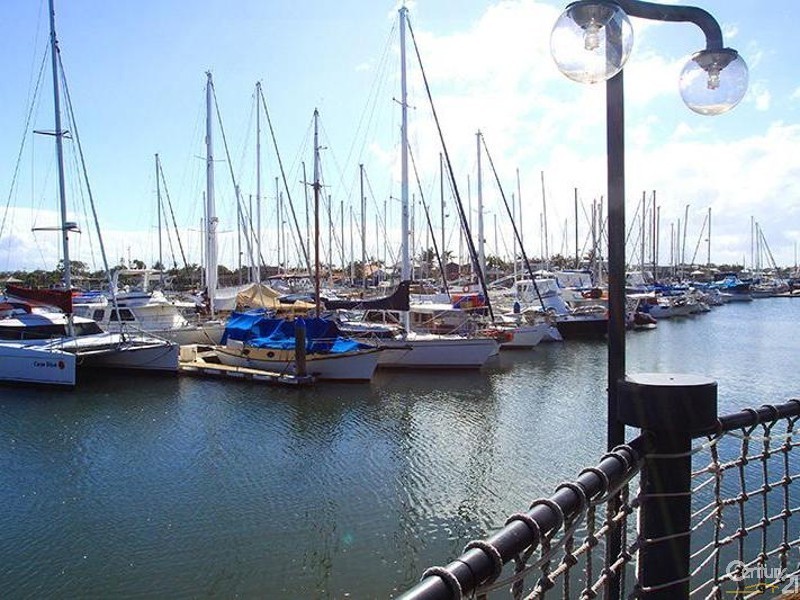 85 Oceanic Drive, Warana QLD 4575