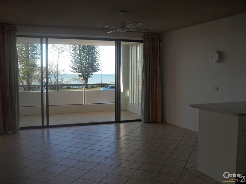 2/238  Alexandra Parade, Alexandra Headland QLD 4572