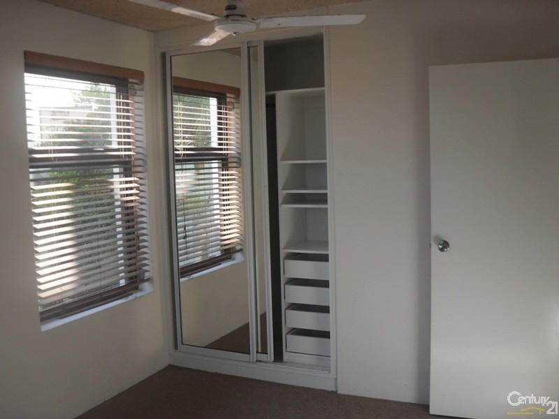 2/238  Alexandra Parade, Alexandra Headland QLD 4572