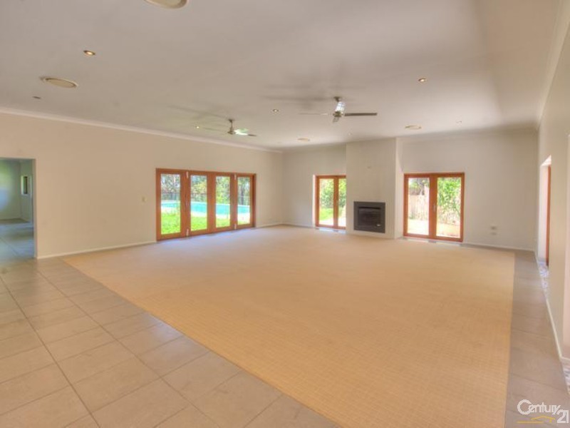 205 Upper Rosemount Road, Rosemount QLD 4560