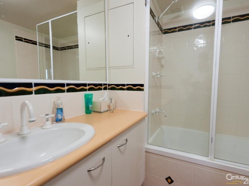 4/6 Mari Street, Alexandra Headland QLD 4572