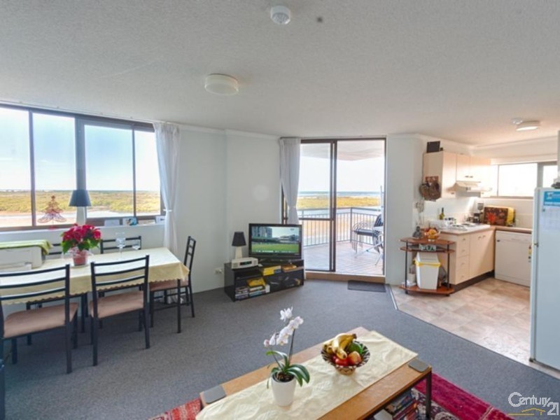 55/150 Duporth Avenue, Maroochydore QLD 4558