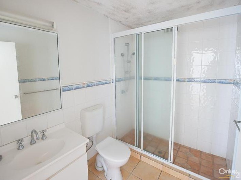 2 Maroubra Street, Maroochydore QLD 4558