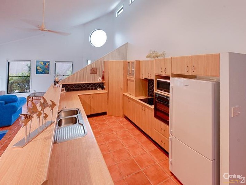 6 Sunview Drive, Twin Waters QLD 4564