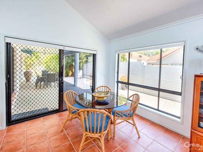 6 Sunview Drive, Twin Waters QLD 4564