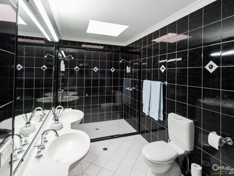 6 Sunview Drive, Twin Waters QLD 4564