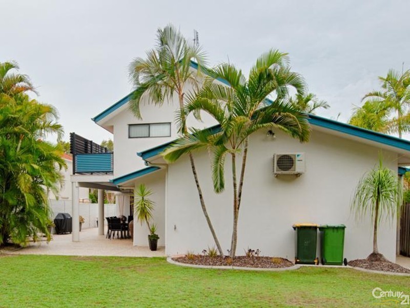 6 Sunview Drive, Twin Waters QLD 4564