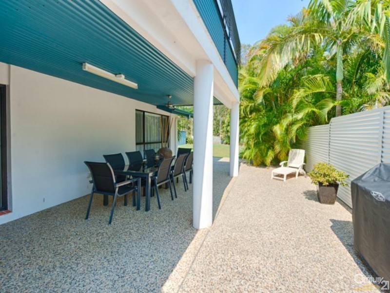 6 Sunview Drive, Twin Waters QLD 4564