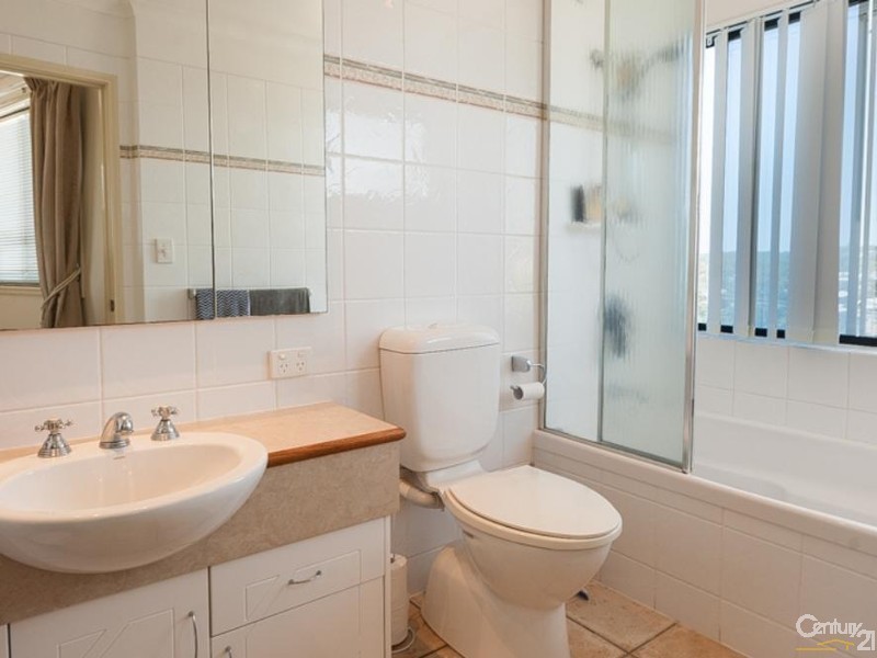 18/27 The Esplanade, Maroochydore QLD 4558