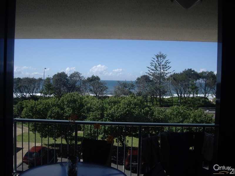 4/50 Maud Street, Maroochydore QLD 4558