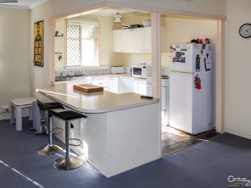 42 Broadsea Avenue, Maroochydore QLD 4558