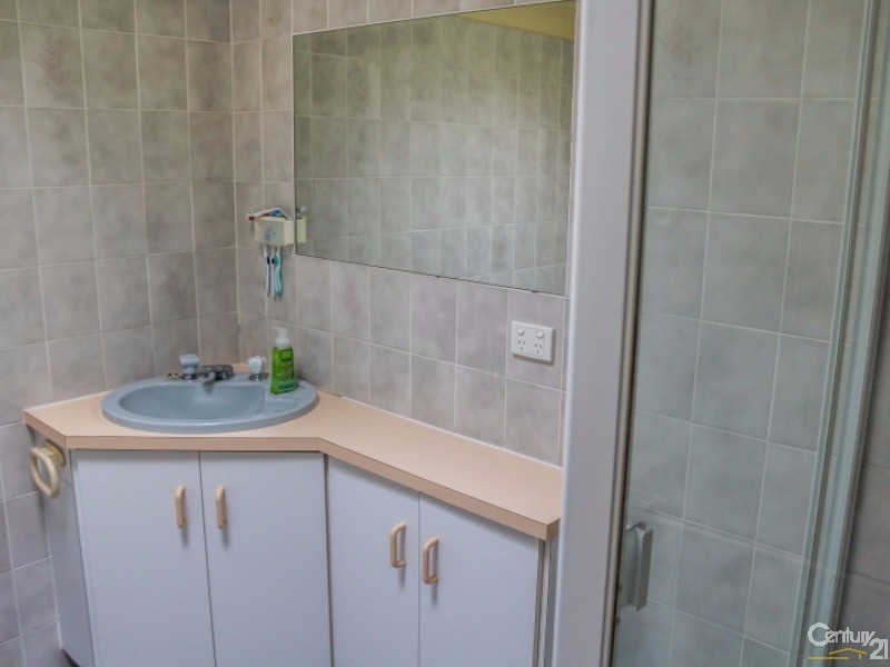 42 Broadsea Avenue, Maroochydore QLD 4558