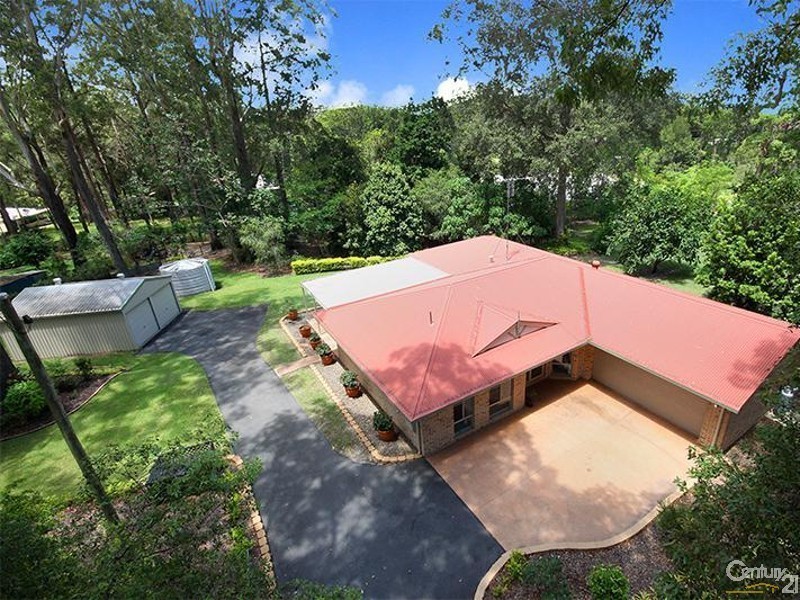 8 De Zen Road, Palmview QLD 4553