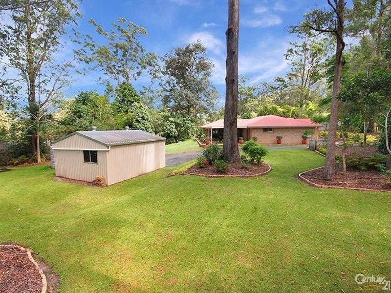 8 De Zen Road, Palmview QLD 4553