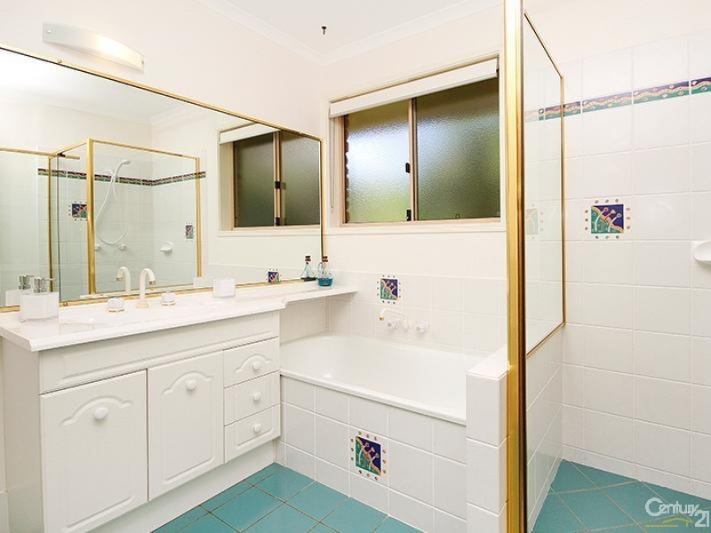 8 De Zen Road, Palmview QLD 4553