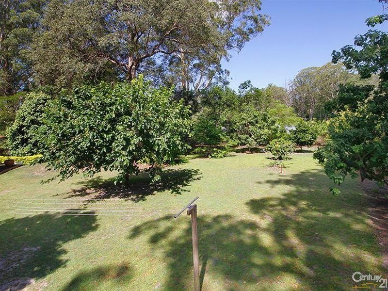 8 De Zen Road, Palmview QLD 4553