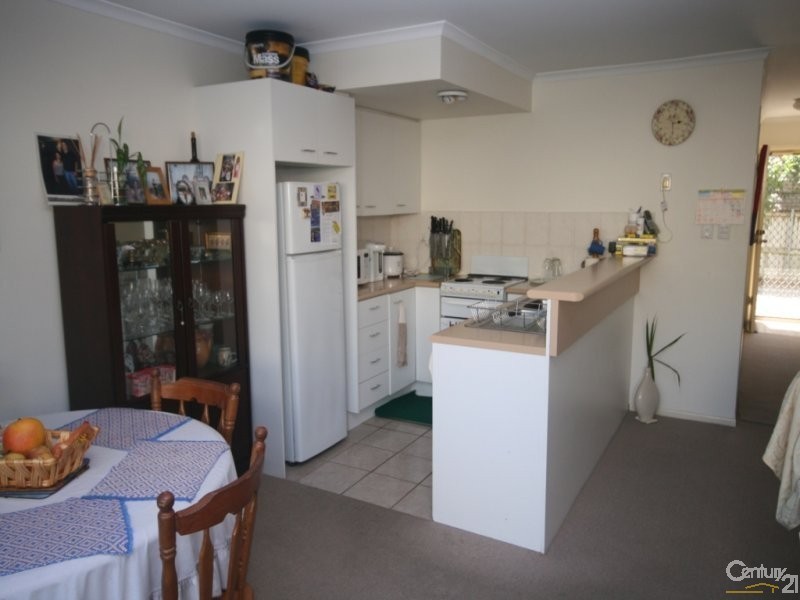 2/15 Primary School Court, Maroochydore QLD 4558