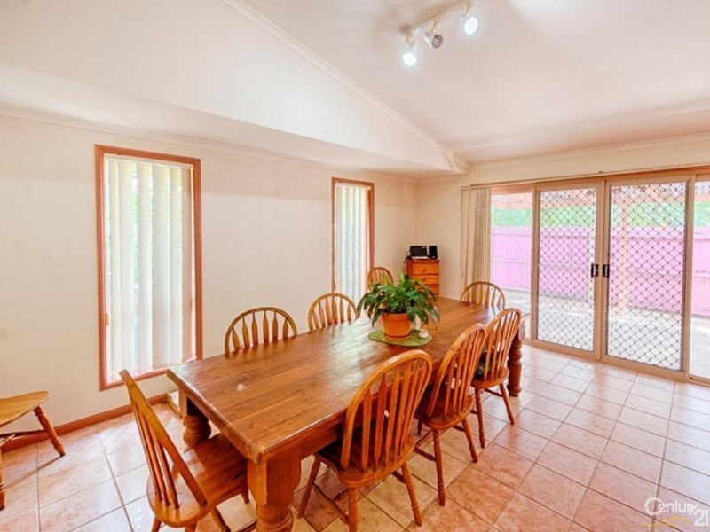 9 Meandersea Court, Mountain Creek QLD 4557