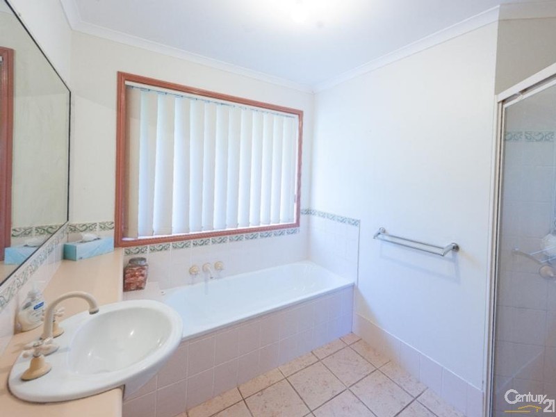 9 Meandersea Court, Mountain Creek QLD 4557