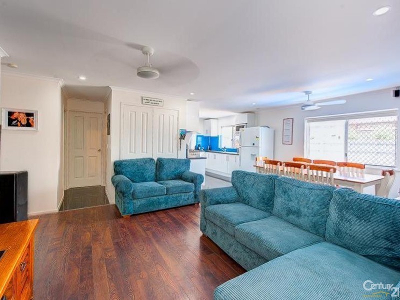 2/12 Coonawa Street, Buddina QLD 4575