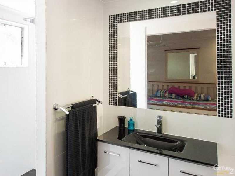 2/12 Coonawa Street, Buddina QLD 4575