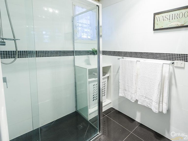 2/12 Coonawa Street, Buddina QLD 4575