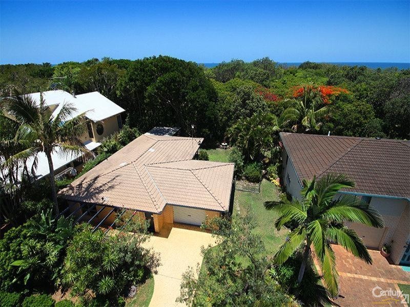 85  Oceanic Drive, Warana QLD 4575